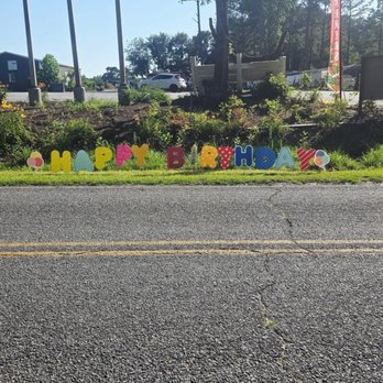Hand Picked Nursery - Parking Area Front Entrance - Nurseries & Gardening Near Me - Benson, North Carolina