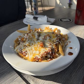 Tustin Brewing - chili cheese fries - Breweries Near Me - Tustin, California Tustin Brewing - chili cheese fries - Breweries Near Me - Tustin, California