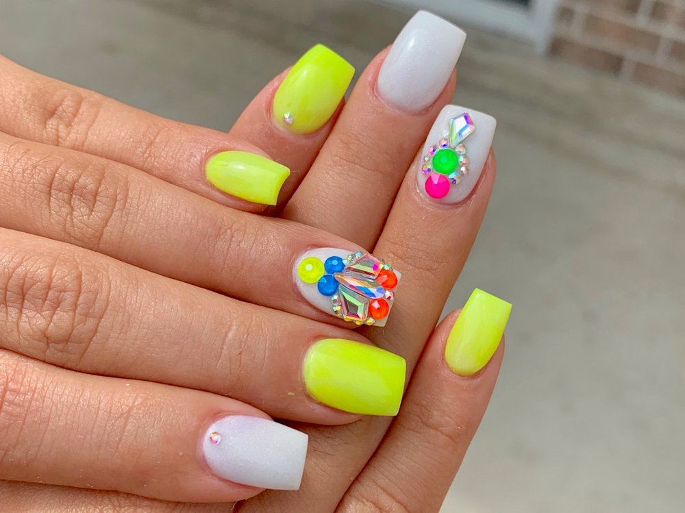 MJ NAILS & SPA 200 Photos & 71 Reviews 4900 S Kirkman Rd, Orlando