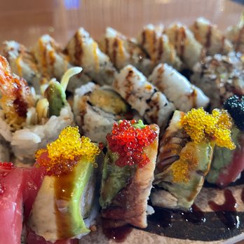 Sake Sushi & Grill - Sushi Bars Near Me - Schaumburg, Illinois