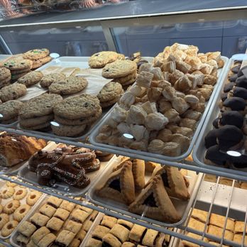 Breads Unlimited - Cookies - Bakeries Near Me - Bethesda, Maryland