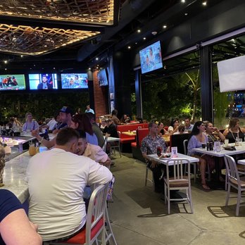 Skybox Taphouse - Pizza Near Me - Honolulu, Hawaii Skybox Taphouse - Pizza Near Me - Honolulu, Hawaii