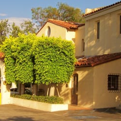 Pasadena Conservatory of Music - Front entrance off Hill Avenue