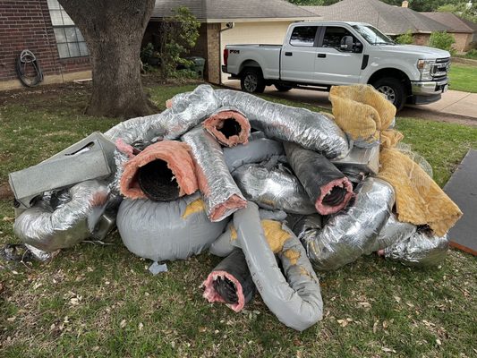 Duct replacement. - Brand new duct work. Duct replacement. - Brand new duct work.