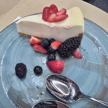 Sheraton Grand Chicago Riverwalk - Cheesecake - Hotels Near Me - Chicago, Illinois Sheraton Grand Chicago Riverwalk - Cheesecake - Hotels Near Me - Chicago, Illinois