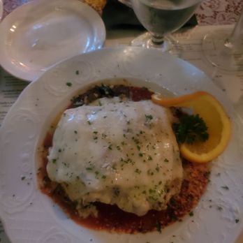 Mama Carolla's - Rosemary Chicken Lasagna - Italian Near Me - Indianapolis, Indiana Mama Carolla's - Rosemary Chicken Lasagna - Italian Near Me - Indianapolis, Indiana