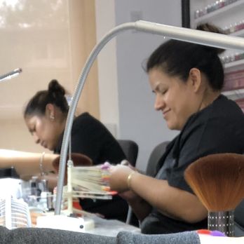 Elite Nails & Spa Parkchester - If your a person of color, who doesn't speak Spanish this is NOT the salon for you. - Nail Salons Near Me - The Bronx, New York Elite Nails & Spa Parkchester - If your a person of color, who doesn't speak Spanish this is NOT the salon for you. - Nail Salons Near Me - The Bronx, New York