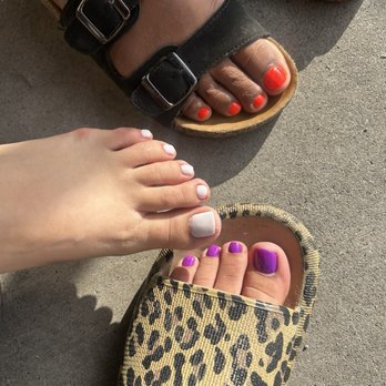 Lotus Nail Lounge - Soothing pedicures - Nail Salons Near Me - Las Vegas, Nevada Lotus Nail Lounge - Soothing pedicures - Nail Salons Near Me - Las Vegas, Nevada