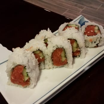 Sushi Dake - Spicy Tuna Roll - Sushi Bars Near Me - Anaheim, California