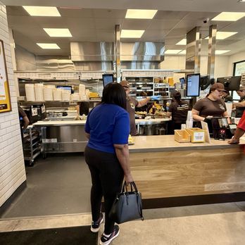 Starbird Chicken - Order & Pick-Up Counter - Chicken Shop Near Me - Torrance, California