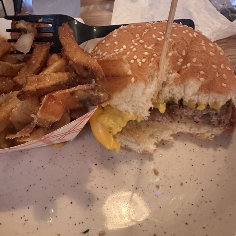 Southern Soul Barbeque - Cheeseburger - Barbeque Near Me - Saint Simons Island, Georgia Southern Soul Barbeque - Cheeseburger - Barbeque Near Me - Saint Simons Island, Georgia
