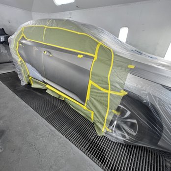 Prime Time Collision Center - Painting Lexus RX paint - Body Shops Near Me - Glendale, California Prime Time Collision Center - Painting Lexus RX paint - Body Shops Near Me - Glendale, California