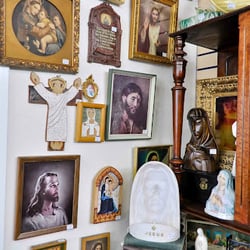 Rusty Retro Antiques & Oddities