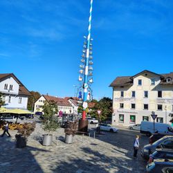 Wirtshaus Starnberg - Im Tutzinger Hof - View from Wirtshaus overlooking its parking area on a spectacular day in Starnberg