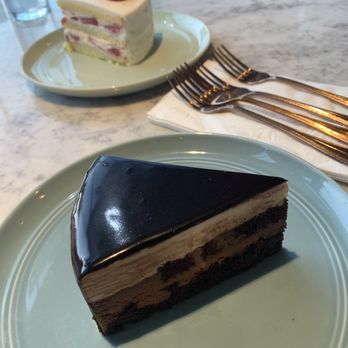 Caffe Concerto - Chocolate mousse cake and strawberry shortcake - Pizza Near Me - Los Angeles, California