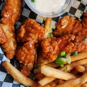 Black Shamrock Tavern - Buffalo fritters and fries - Irish Pub Near Me - Honolulu, Hawaii
