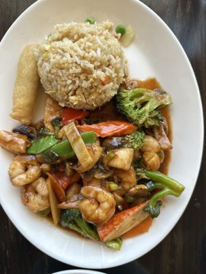 Suzi's Chinese by null