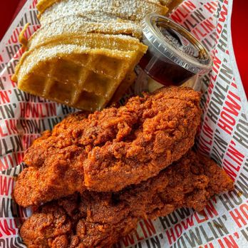 Howlin' Ray's - Chicken Tenders & Waffles - Southern Near Me - Pasadena, California