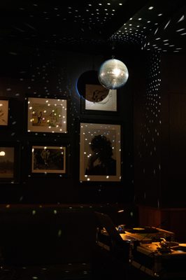 Bar Henry by null