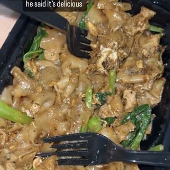 Baht - Pad Zee Eww Pork Belly (pork & noodles) - Thai Near Me - San Luis Obispo, California Baht - Pad Zee Eww Pork Belly (pork & noodles) - Thai Near Me - San Luis Obispo, California