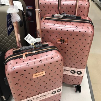 Marshalls - Fun luggage 06/22/2019 - Department Stores Near Me - El Cajon, California