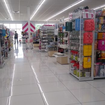Daiso - Shiny floors with a good lighting system. - Discount Store Near Me - Euless, Texas