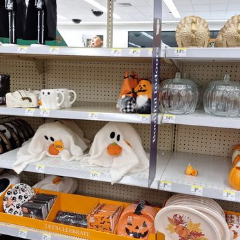 Walgreens - Inside, seasonal Halloween items - Drugstores Near Me - Upland, California Walgreens - Inside, seasonal Halloween items - Drugstores Near Me - Upland, California