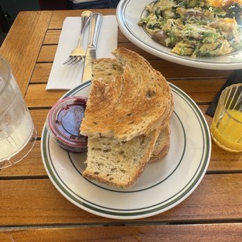 Art's Corner Cafe - Bread - Breakfast & Brunch Near Me - Ventura, California Art's Corner Cafe - Bread - Breakfast & Brunch Near Me - Ventura, California