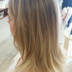 Cabeleireiros e Estética Denihill