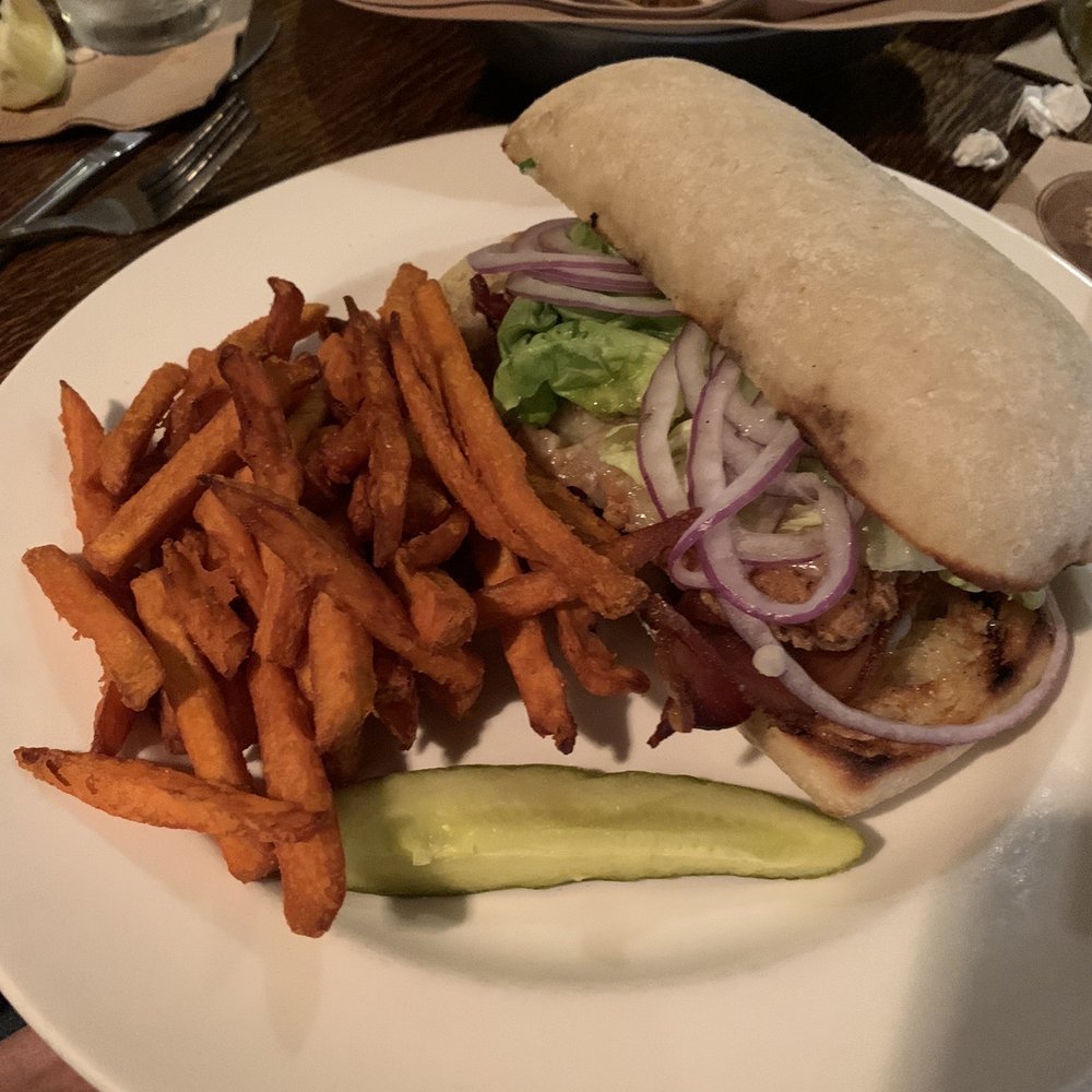 Buzzard Bar - Fried chicken sandwich - Bars Near Me - Ridgedale, Missouri Buzzard Bar - Fried chicken sandwich - Bars Near Me - Ridgedale, Missouri