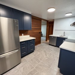 Luxe Cabinet & Stone