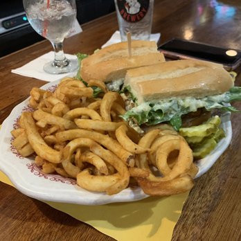 Fernwood Restaurant - Fisherman's Burger - American Near Me - West Hartford, Connecticut Fernwood Restaurant - Fisherman's Burger - American Near Me - West Hartford, Connecticut