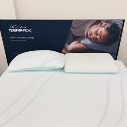 Tempur pedic pillows Left: Promid (good for side)  Right: Cloud (good for back and side laying style)