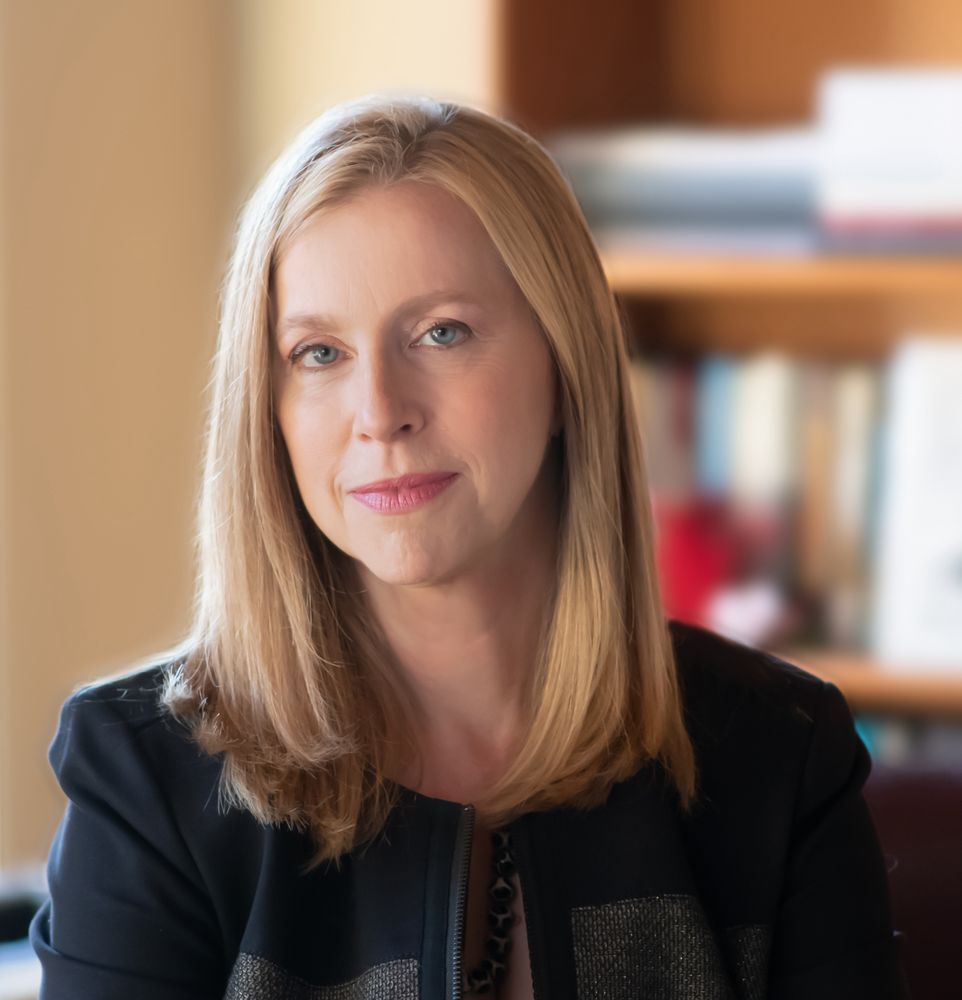 JULIE SHAFER, PHD Request Consultation 4039 N Mississippi Ave