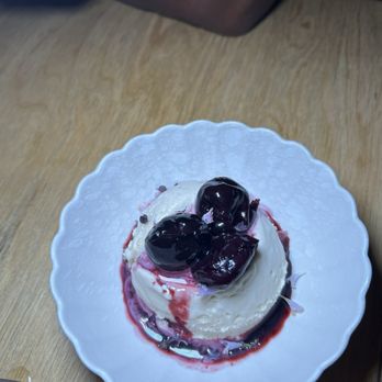 The Four Horsemen - Vanilla ice cream - Wine Bars Near Me - Brooklyn, New York The Four Horsemen - Vanilla ice cream - Wine Bars Near Me - Brooklyn, New York
