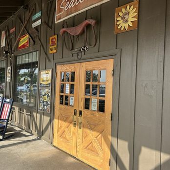 Cracker Barrel Old Country Store - American Near Me - Gainesville, Texas Cracker Barrel Old Country Store - American Near Me - Gainesville, Texas