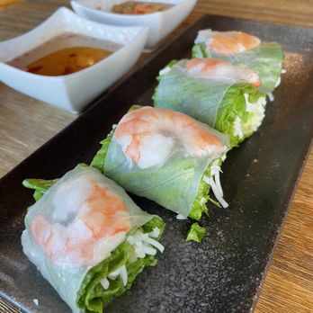 Que Viet - Fresh Spring Rolls with Shrimp and Peanut Sauce - Vietnamese Near Me - San Francisco, California