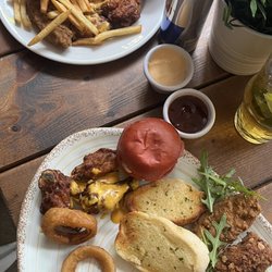 Slug & Lettuce - Chicken share board food