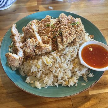 Charm Thai Kitchen & Coffee - Garlic chicken fried rice - Thai Near Me - Henderson, Nevada