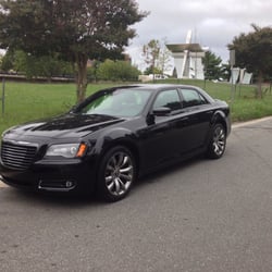 Huntersville Limousine Service - Chrysler 300S