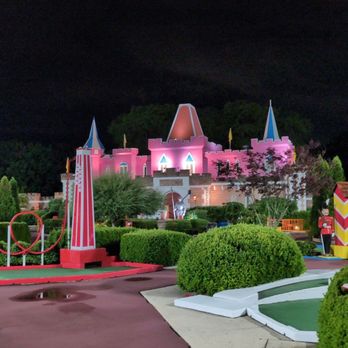 Par-King Skill Golf - Amusement Parks Near Me - Lincolnshire, Illinois