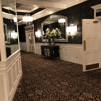 Samuel's Grande Manor - Party & Event Planning Near Me - Williamsville, New York Samuel's Grande Manor - Party & Event Planning Near Me - Williamsville, New York