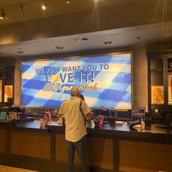 Bath & Body Works - Cashier