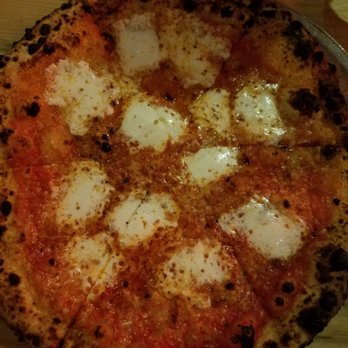 Roberta's - Burnt pizza - Pizza Near Me - Culver City, California