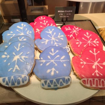 Panera Bread - Mitten cookies - Sandwiches Near Me - San Jose, California