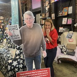 The Haunted Book Shop - Love love