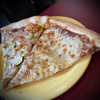 Pizza a'fetta - Slice cheese pizza and slice vegetables pizza - Pizza Near Me - Cannon Beach, Oregon