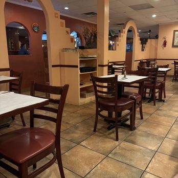Chapala Grill - Clean and welcoming interior - Mexican Near Me - Bergenfield, New Jersey
