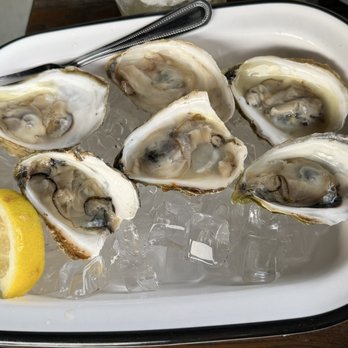 Casper’s Bistro - Oysters and it came with a delicious cocktail sauce - which may be house made - American Near Me - Goodlettsville, Tennessee