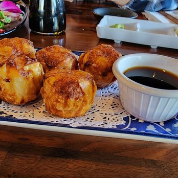 Hikari Sushi - Sushi Bars Near Me - Simi Valley, California
